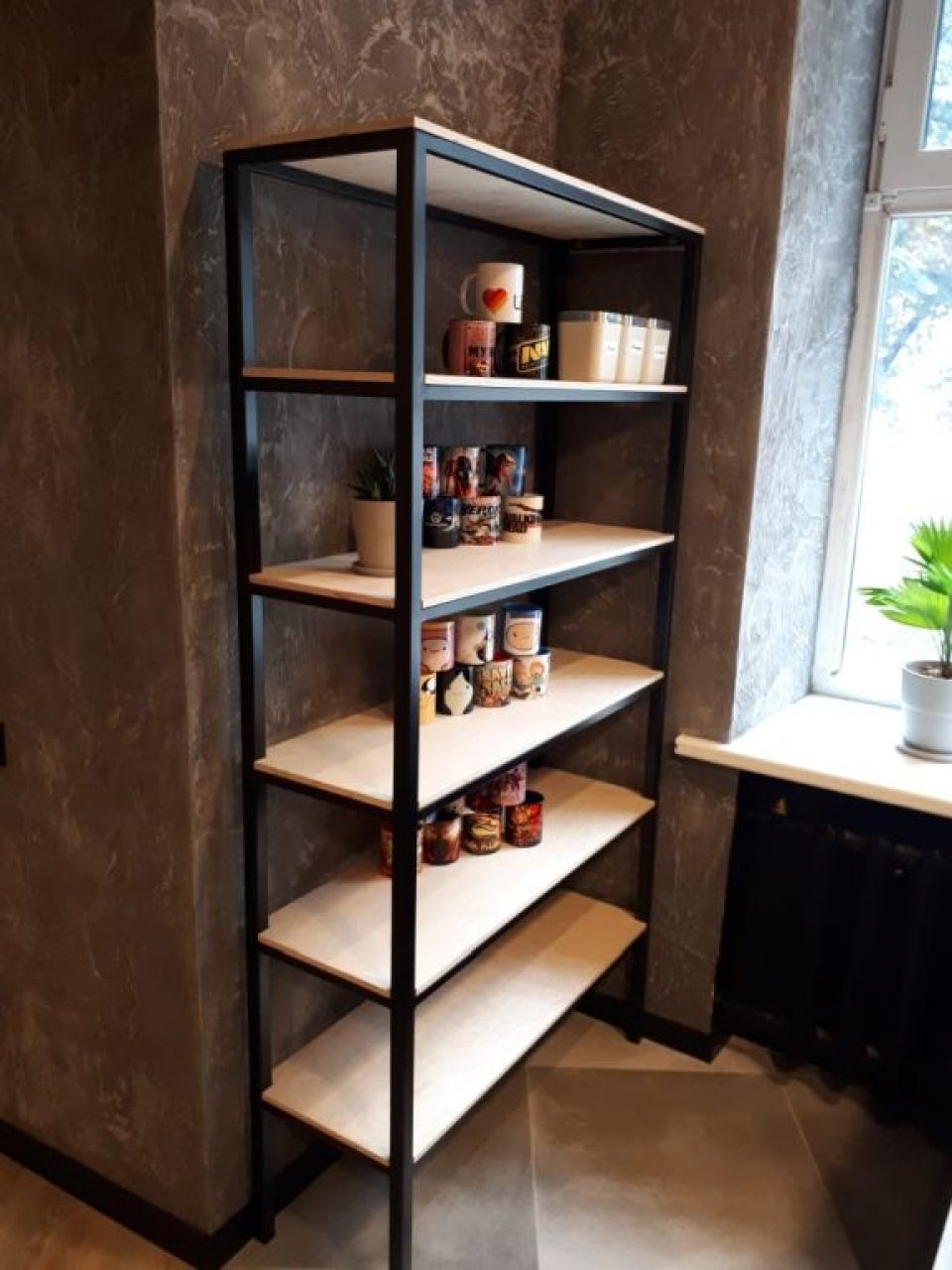 кованые полки для кафе