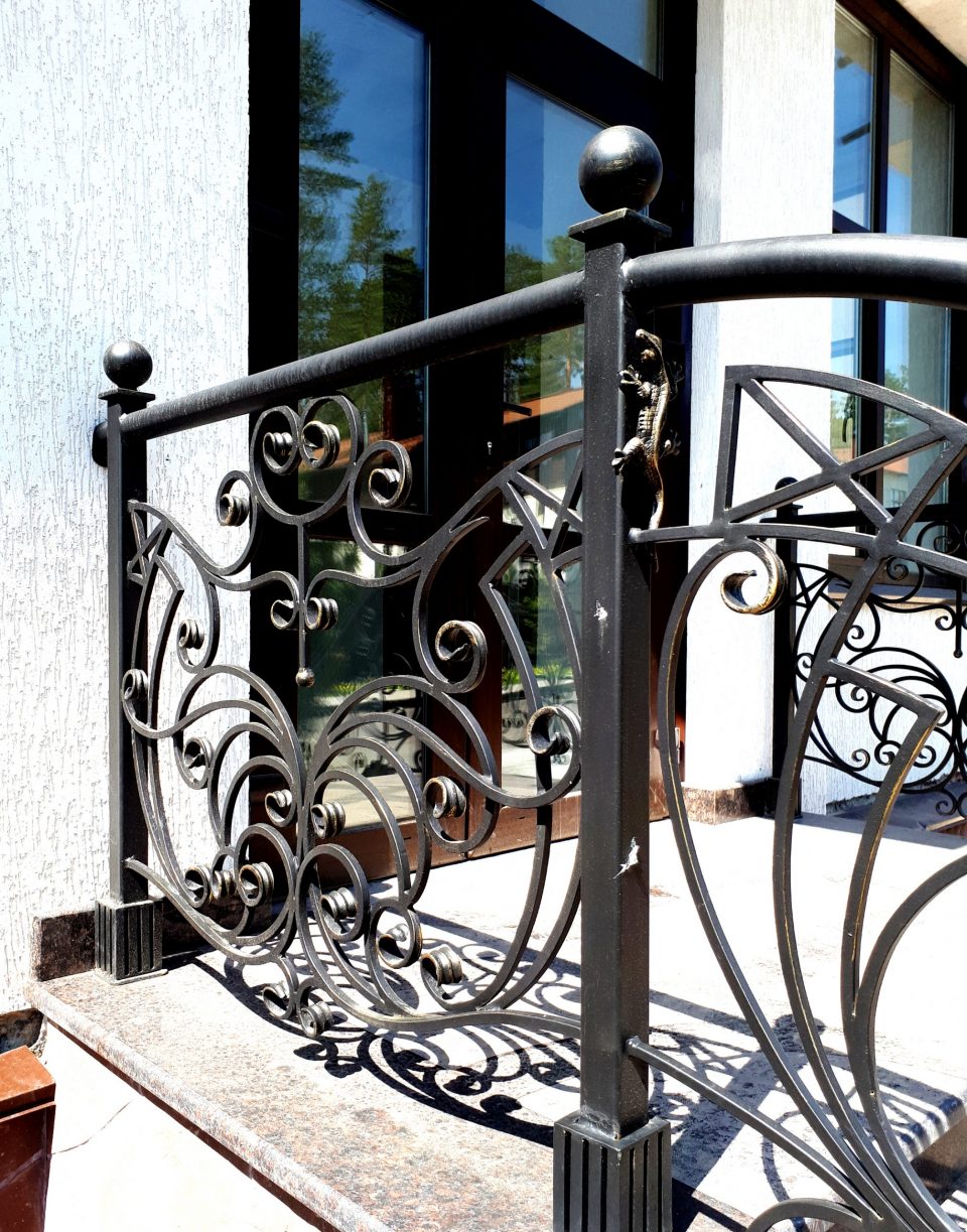 кованые перила для лестницы